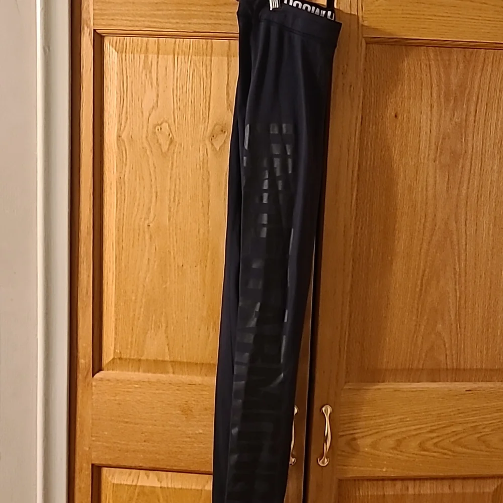 WOMEN'S UNDER ARMOUR LEGGINGS - Picture 2 of 11